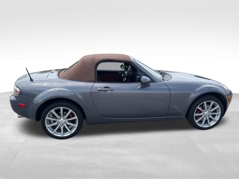 Used 2006 MAZDA MX-5 Miata Grand Touring w/ Premium Pkg RWD image 17
