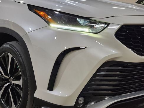 Used 2021 Toyota Highlander XSE image 13