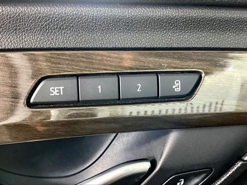 Used 2020 GMC Terrain Denali w/ Denali Premium Package FWD image 33