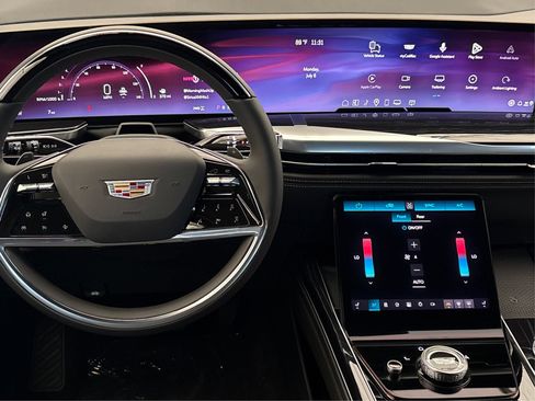 New 2026 Cadillac Escalade ESV Sport AWD/4WD image 16