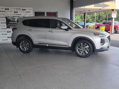 Used 2019 Hyundai Santa Fe Limited AWD/4WD image 2