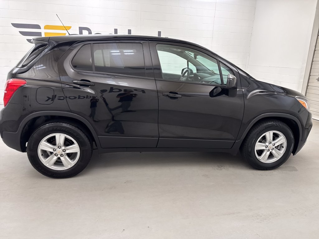 Used 2020 Chevrolet Trax LS w/ Tint and Cruise Package FWD image 7
