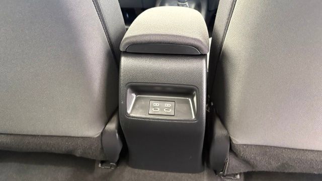 Used 2024 Toyota Corolla LE FWD image 28