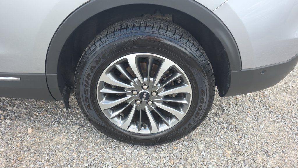 Used 2023 Lincoln Nautilus Reserve FWD image 10