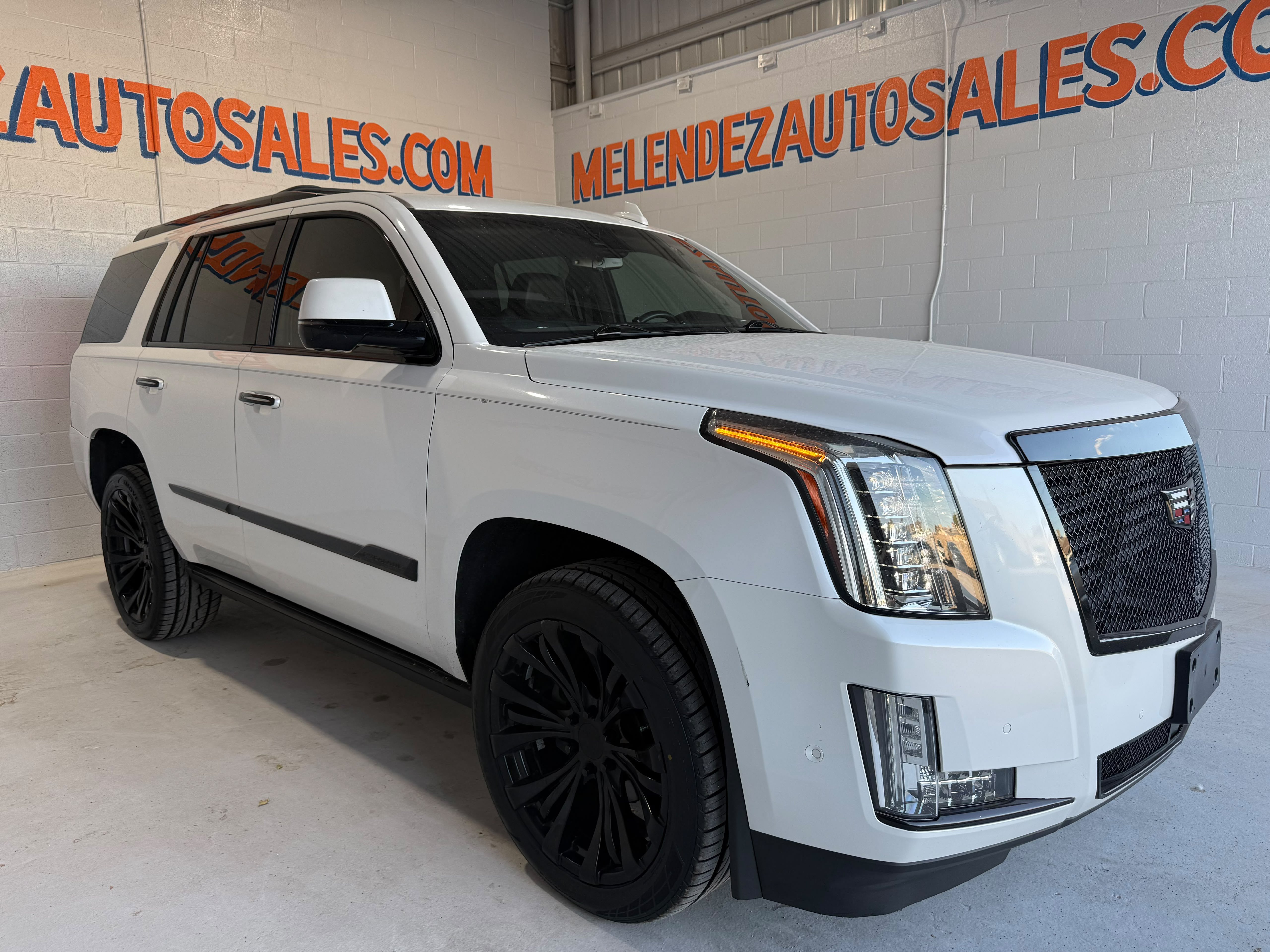 Used 2020 Cadillac Escalade Platinum AWD/4WD image 8