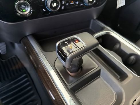 Used 2024 Chevrolet Silverado 1500 RST w/ Z71 Off-Road Package AWD/4WD image 26