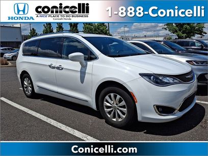 Used 2018 Chrysler Pacifica Touring-L