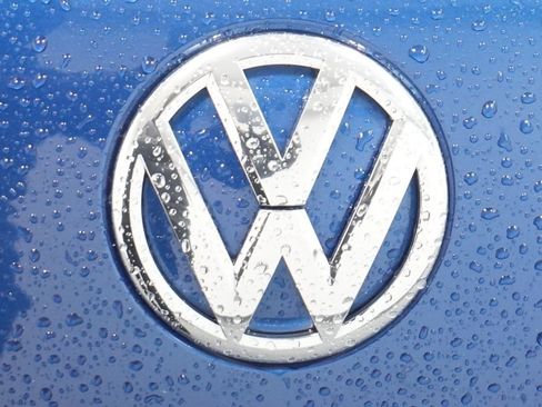 Used 2012 Volkswagen Beetle Turbo FWD image 11