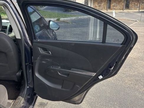 Used 2015 Chevrolet Sonic LT image 23