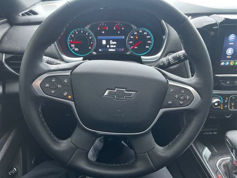 Certified 2023 Chevrolet Traverse RS image 17