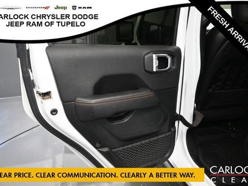 Used 2021 Jeep Gladiator Mojave AWD/4WD image 25