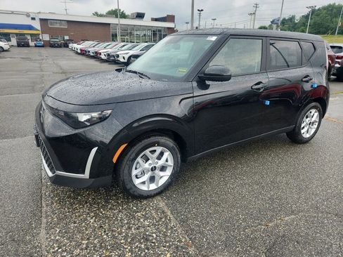 New 2025 Kia Soul LX w/ LX Technology Package image 3