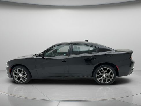 Used 2015 Dodge Charger SXT w/ AWD Plus Group image 8