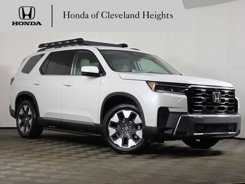 New 2026 Honda Pilot Touring image 1