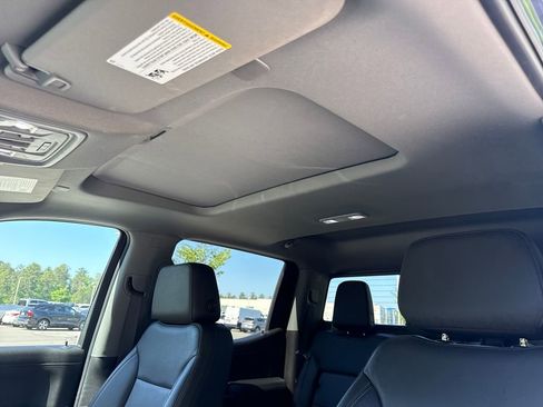 Used 2021 Chevrolet Silverado 1500 LT Trail Boss w/ Convenience Package II AWD/4WD image 30