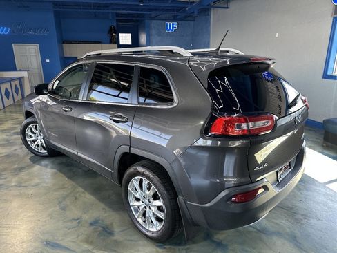 Used 2014 Jeep Cherokee Limited w/ Luxury Group image 4