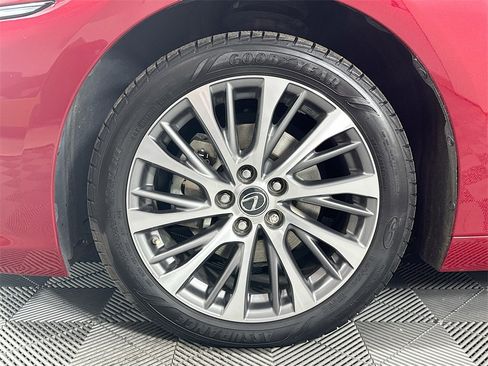 Used 2019 Lexus ES 350 image 33