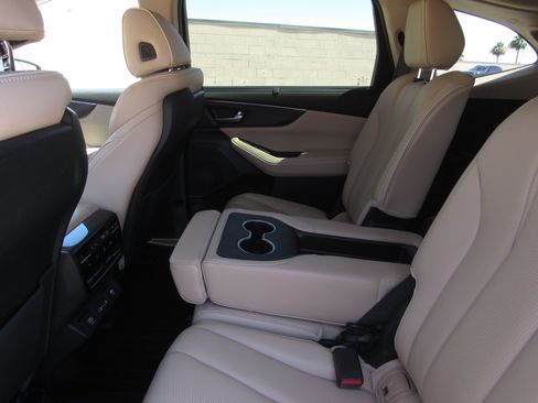 Used 2022 Acura MDX SH-AWD w/ Advance Package image 15