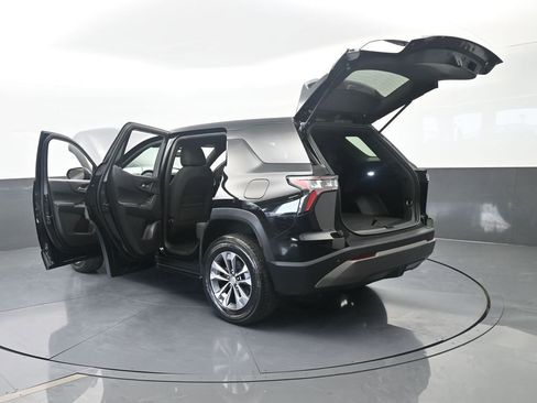 Used 2025 Chevrolet Equinox LT w/ Safety and Technology Package FWD image 83
