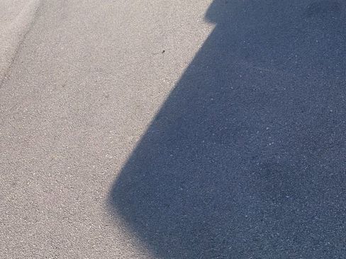 Used 2013 Chrysler Town & Country Touring-L FWD image 3