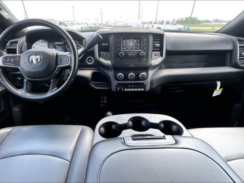 New 2024 RAM 3500 Tradesman w/ Chrome Appearance Group AWD/4WD image 4