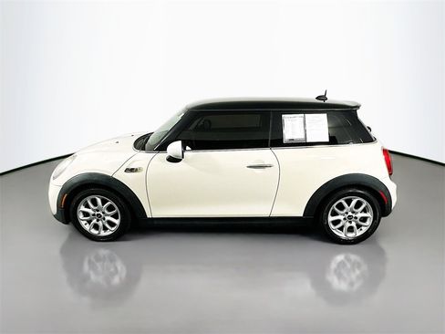 Used 2015 MINI Cooper S image 4
