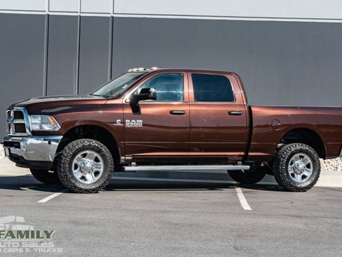 Used 2015 RAM 2500 Tradesman w/ Chrome Appearance Group image 3