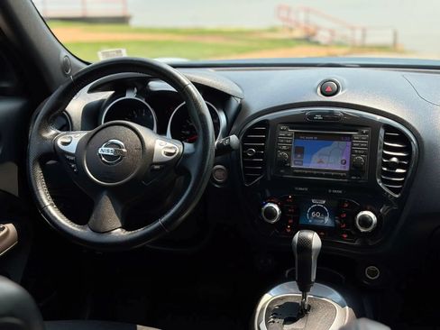 Used 2013 Nissan Juke SL FWD image 18