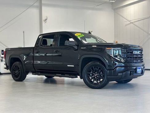 Used 2024 GMC Sierra 1500 Elevation w/ X31 Off-Road Package AWD/4WD image 2