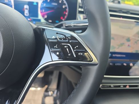 Certified 2025 Mercedes-Benz E 350 4MATIC Sedan image 18