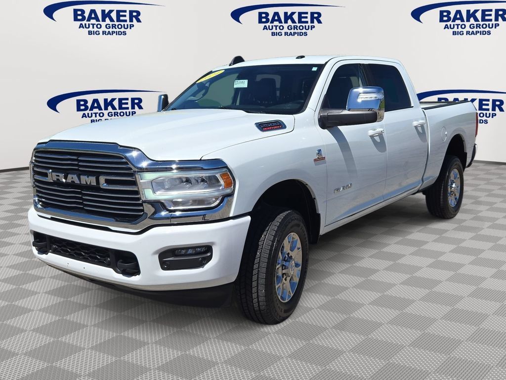 Used 2024 RAM 2500 Laramie AWD/4WD image 8