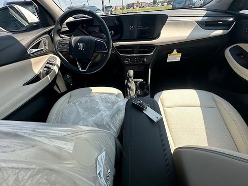 New 2026 Buick Encore GX Preferred w/ Comfort Package image 18