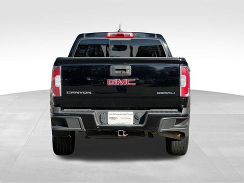 Used 2018 GMC Canyon Denali image 4