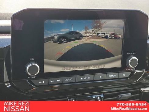 New 2025 Nissan Pathfinder SV image 20