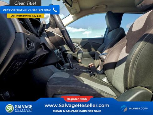 Used 2014 Jeep Cherokee Latitude image 9
