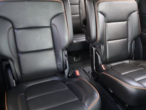 Used 2022 GMC Acadia AT4 w/ LPO, Floor Liner Package AWD/4WD image 23