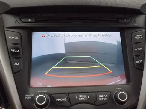 Used 2013 Hyundai Veloster w/ Style Pkg FWD image 29