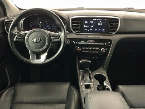 Used 2021 Kia Sportage EX w/ EX Technology Package FWD image 9