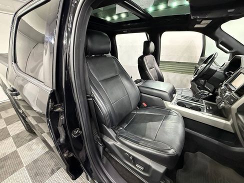 Used 2017 Ford F150 Lariat w/ Equipment Group 502A Luxury AWD/4WD image 8