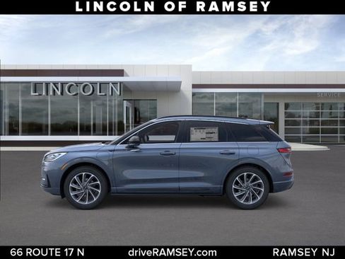New 2026 Lincoln Corsair Grand Touring AWD/4WD image 3