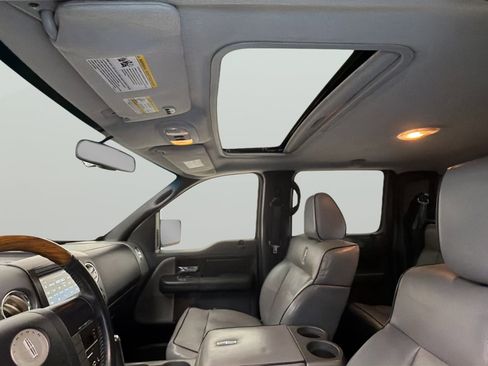Used 2008 Lincoln Mark LT 4x4 image 31