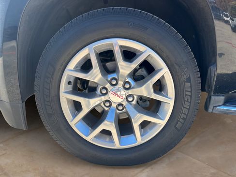 Used 2018 GMC Yukon SLT w/ HD Trailering Package image 26