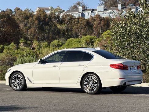 Used 2018 BMW 530i RWD image 5