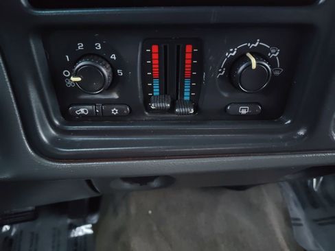 Used 2005 Chevrolet Silverado 1500 LS w/ Light Duty Power Package image 4