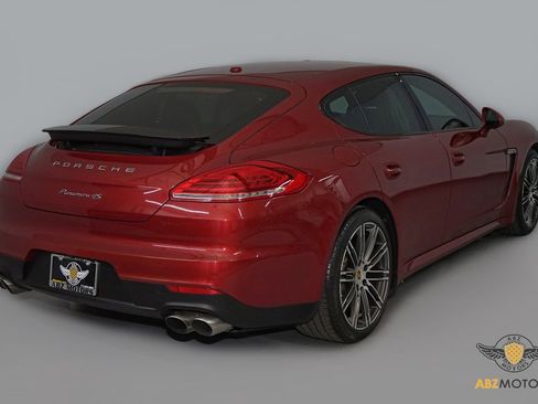 Used 2016 Porsche Panamera 4S image 6