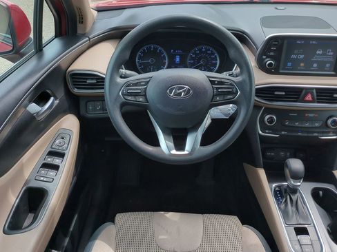 Used 2019 Hyundai Santa Fe SE FWD image 18
