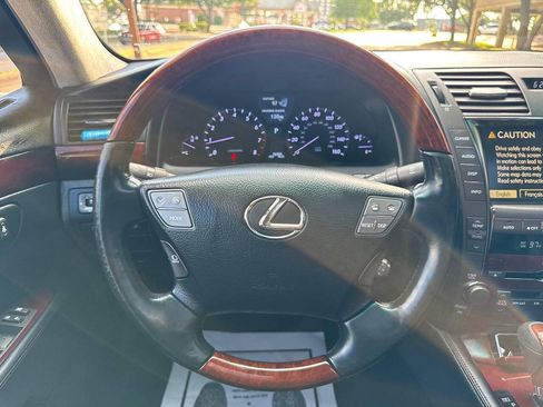 Used 2007 Lexus LS 460 L RWD image 18