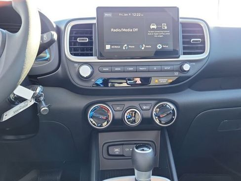 New 2026 Hyundai Venue SE image 12
