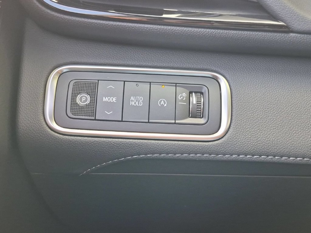 New 2027 Buick Enclave Avenir FWD image 13