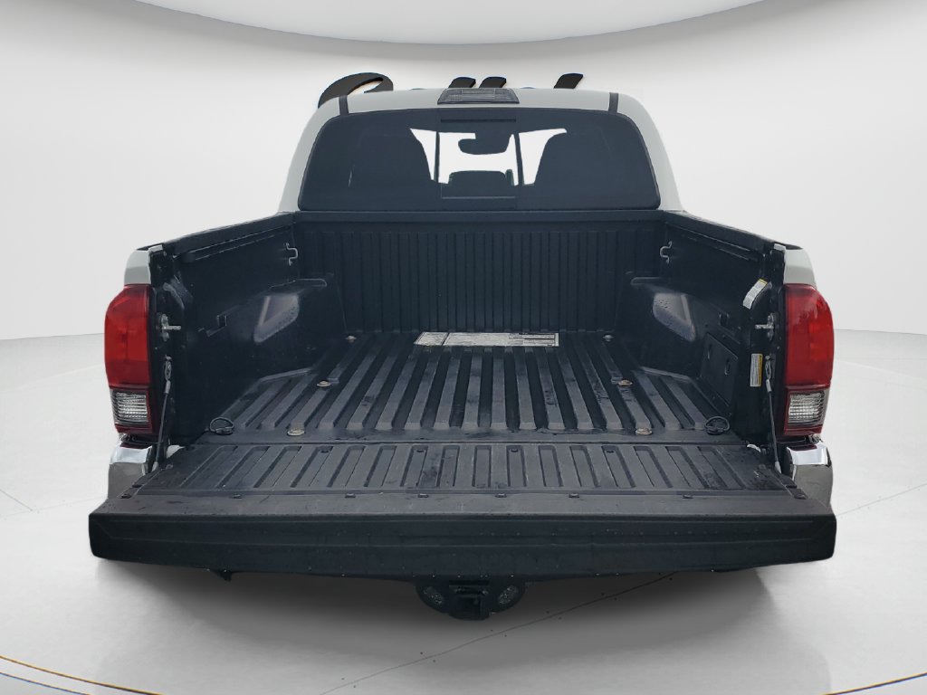Used 2023 Toyota Tacoma SR5 RWD image 9